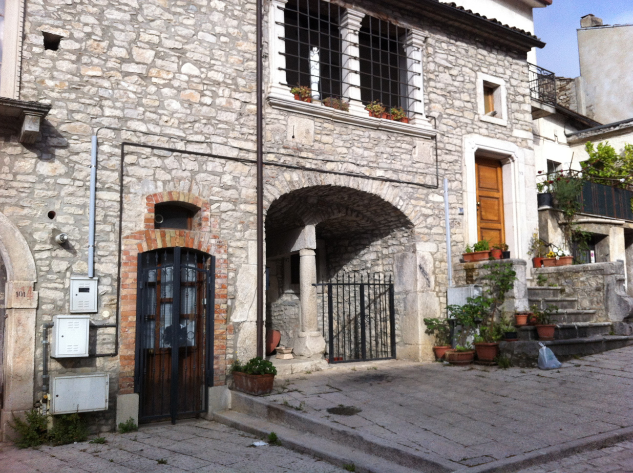 Sisters Convent in Via Riella